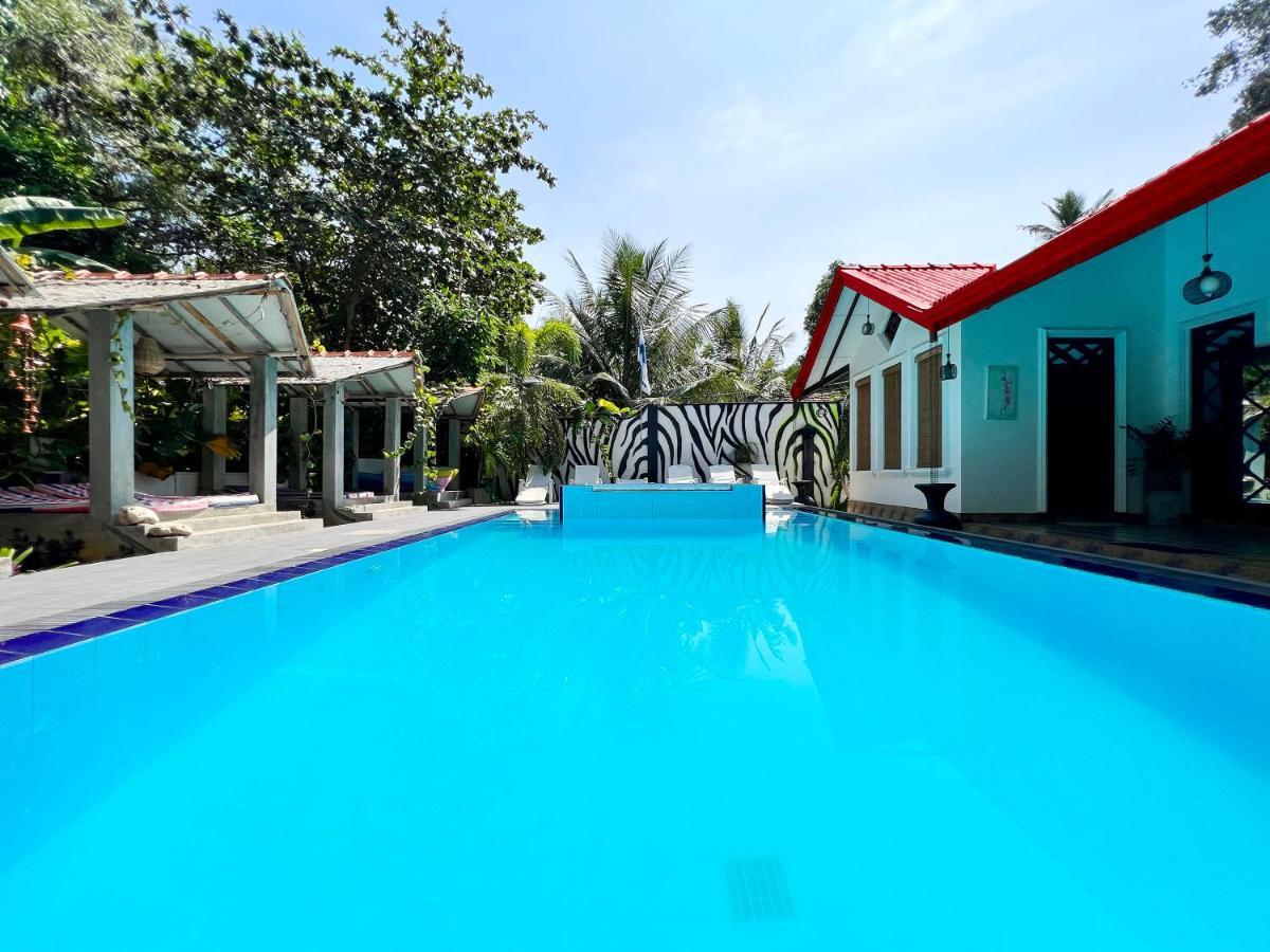 Hotel Secret Garden Hikkaduwa Esterno foto