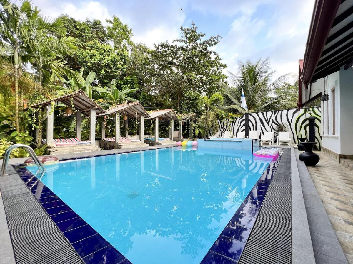 Hotel Secret Garden Hikkaduwa Esterno foto