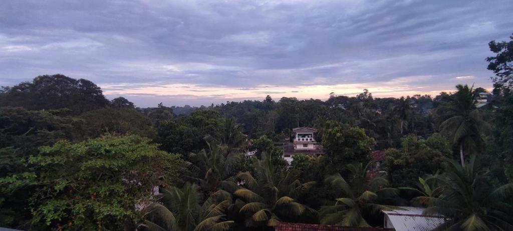 Hotel Secret Garden Hikkaduwa Esterno foto
