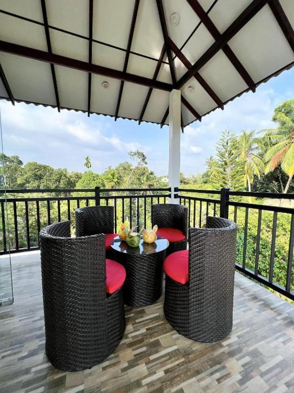 Hotel Secret Garden Hikkaduwa Esterno foto