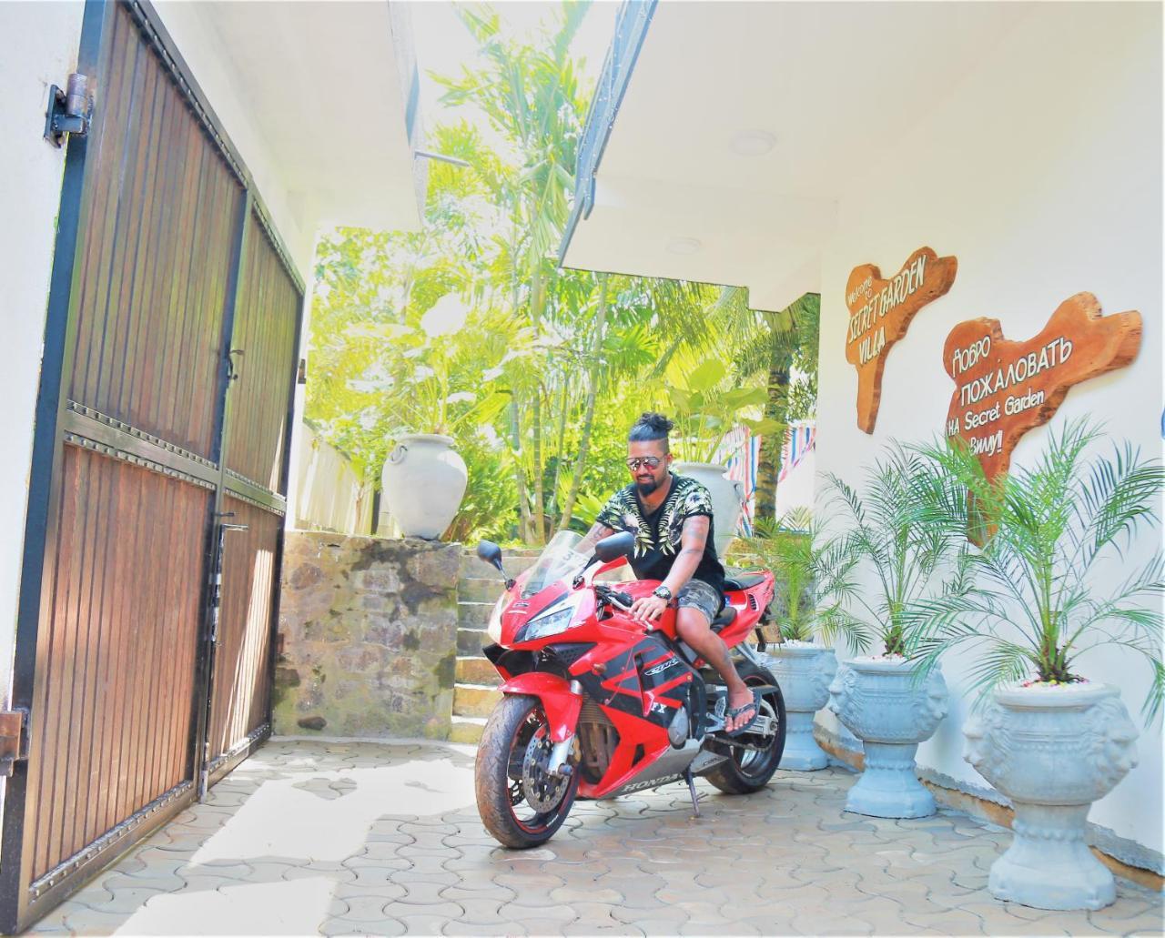 Hotel Secret Garden Hikkaduwa Esterno foto